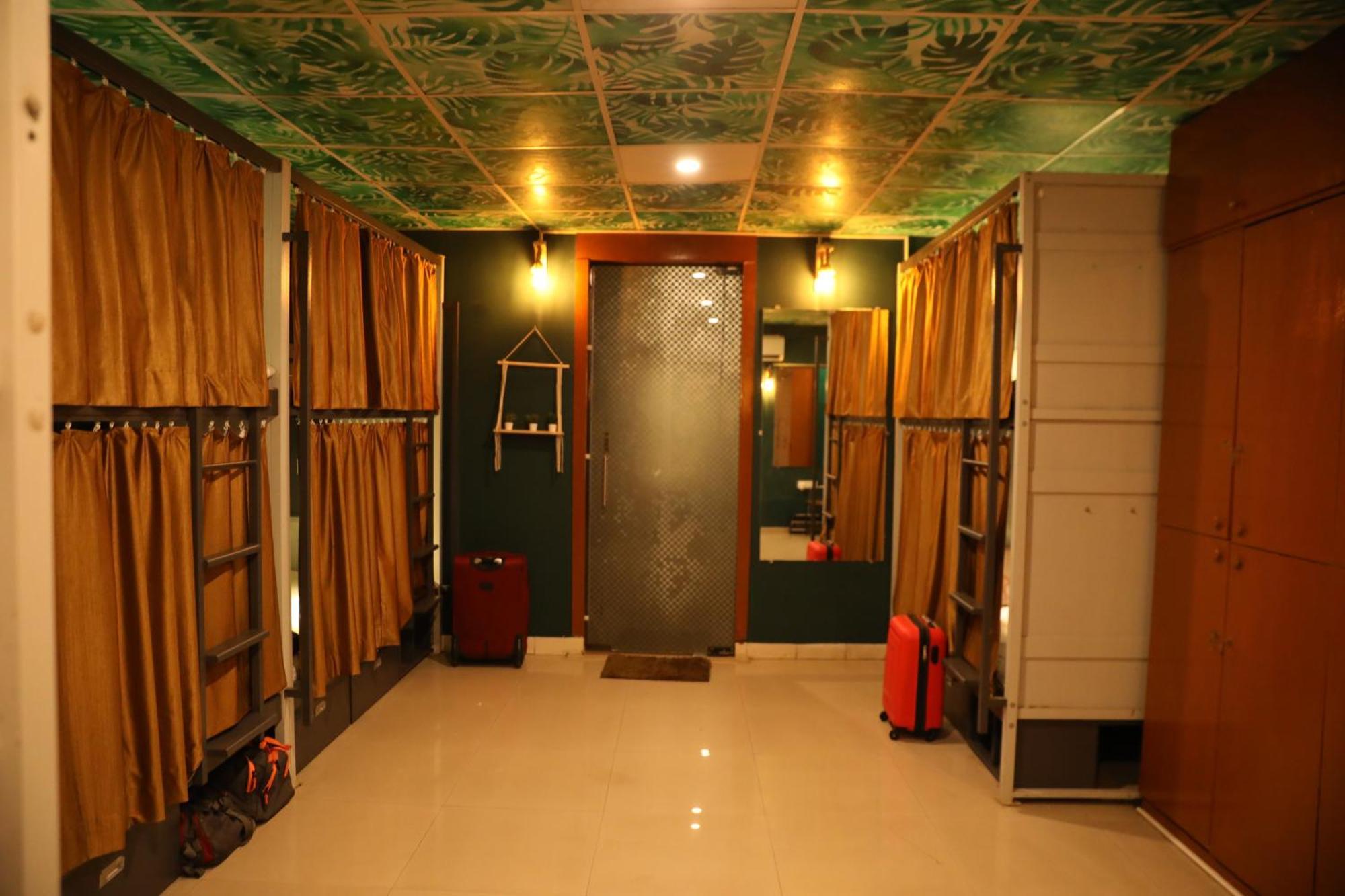Forrest Hostels Βομβάη Εξωτερικό φωτογραφία