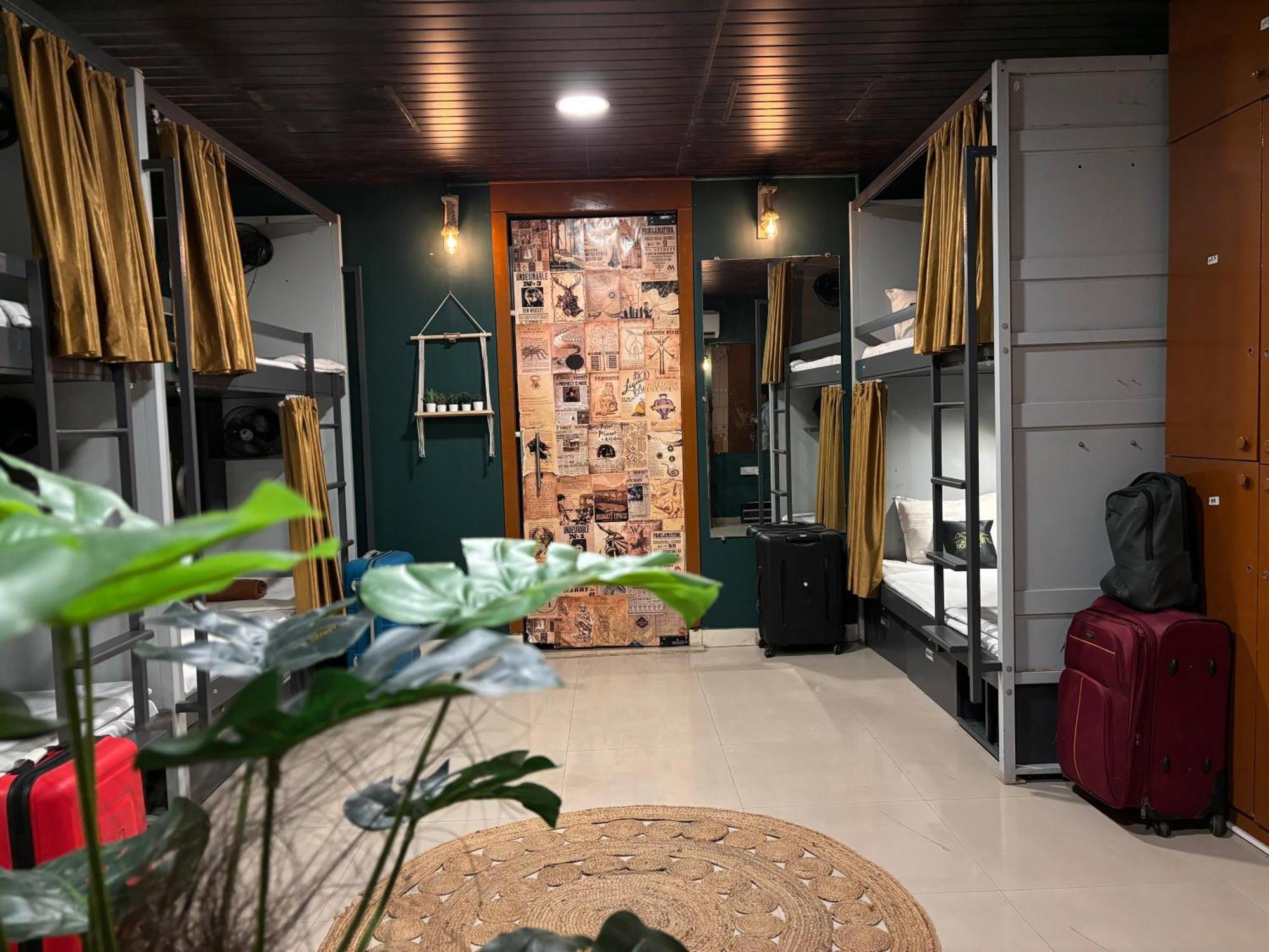 Forrest Hostels Βομβάη Εξωτερικό φωτογραφία