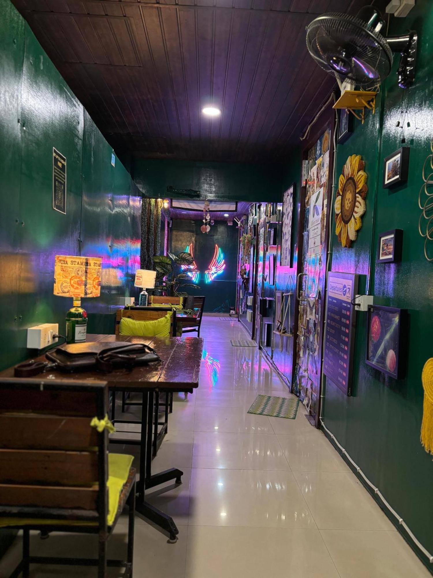 Forrest Hostels Βομβάη Εξωτερικό φωτογραφία