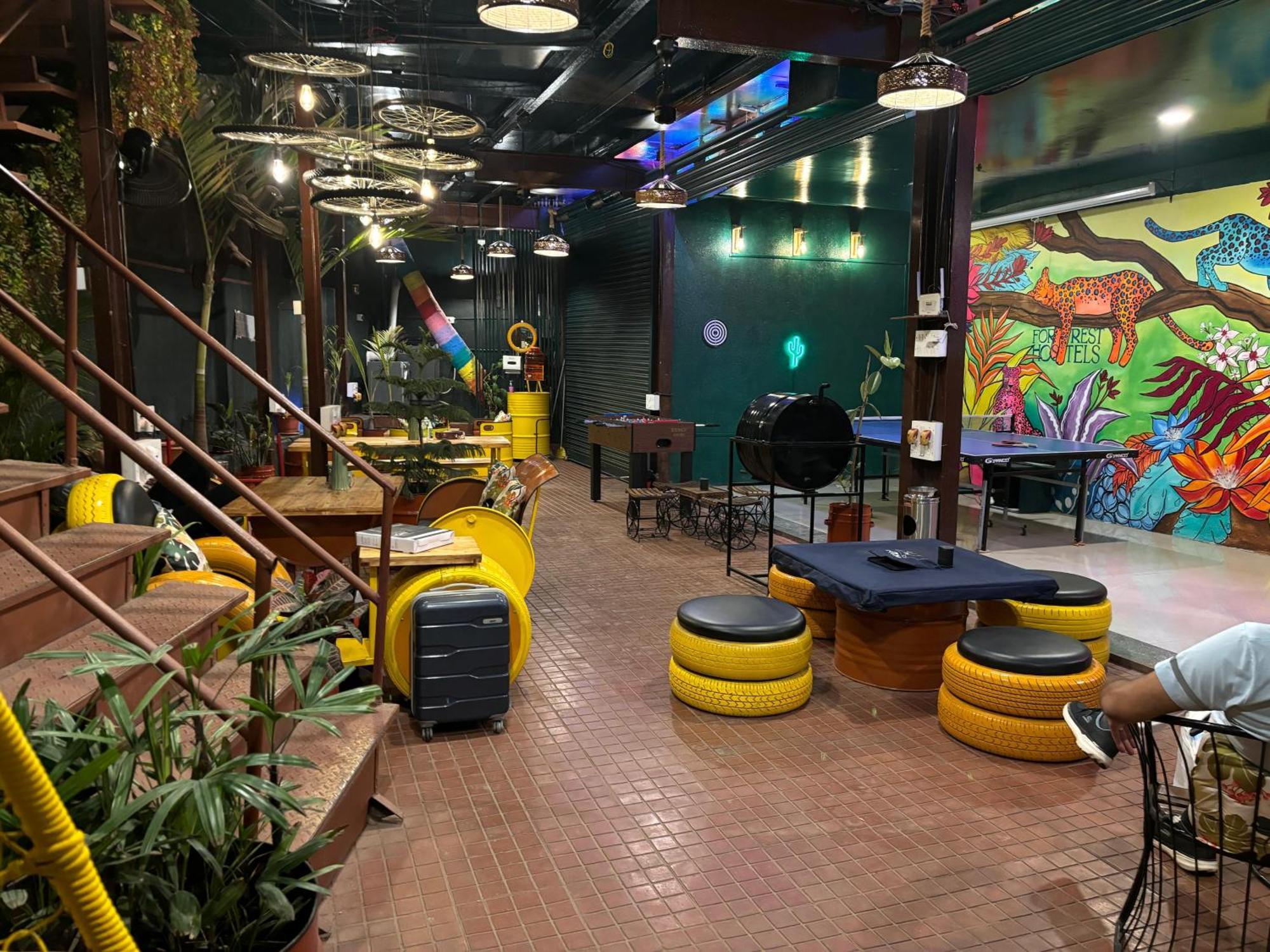 Forrest Hostels Βομβάη Εξωτερικό φωτογραφία
